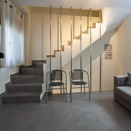 Daphne, Beachfront House Glarokavos #feelslikehome *