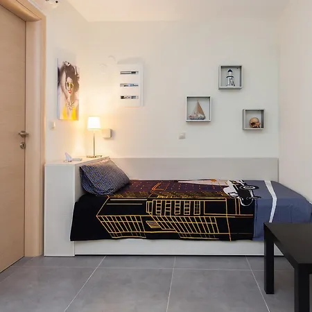 Daphne, Beachfront House Glarokavos #feelslikehome Hébergement de vacances