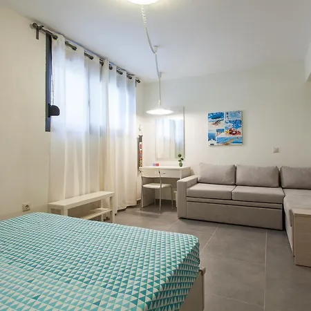 Daphne, Beachfront House Glarokavos #feelslikehome Pefkochori