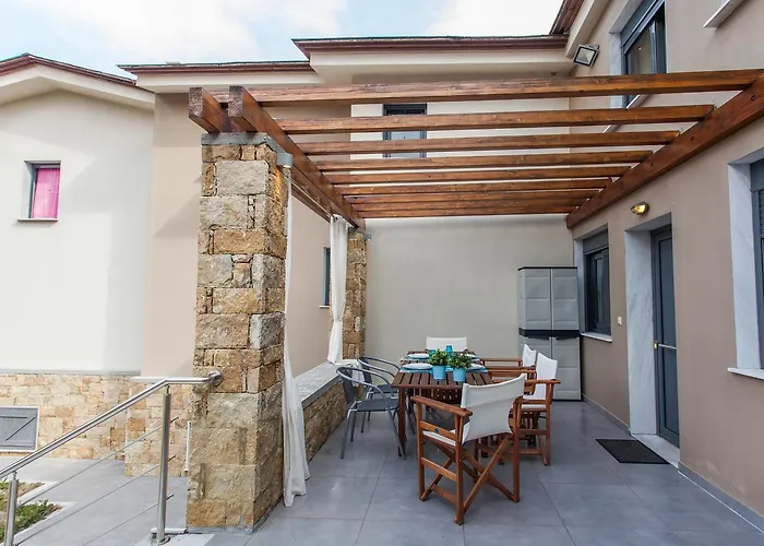 Дом отдыха Daphne, Beachfront House Glarokavos #feelslikehome Пефкохори